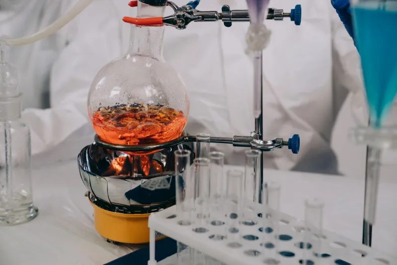 What's Actually Inside Your CBD Tincture Starts With How It Was Made: A Guide to Extraction Methods